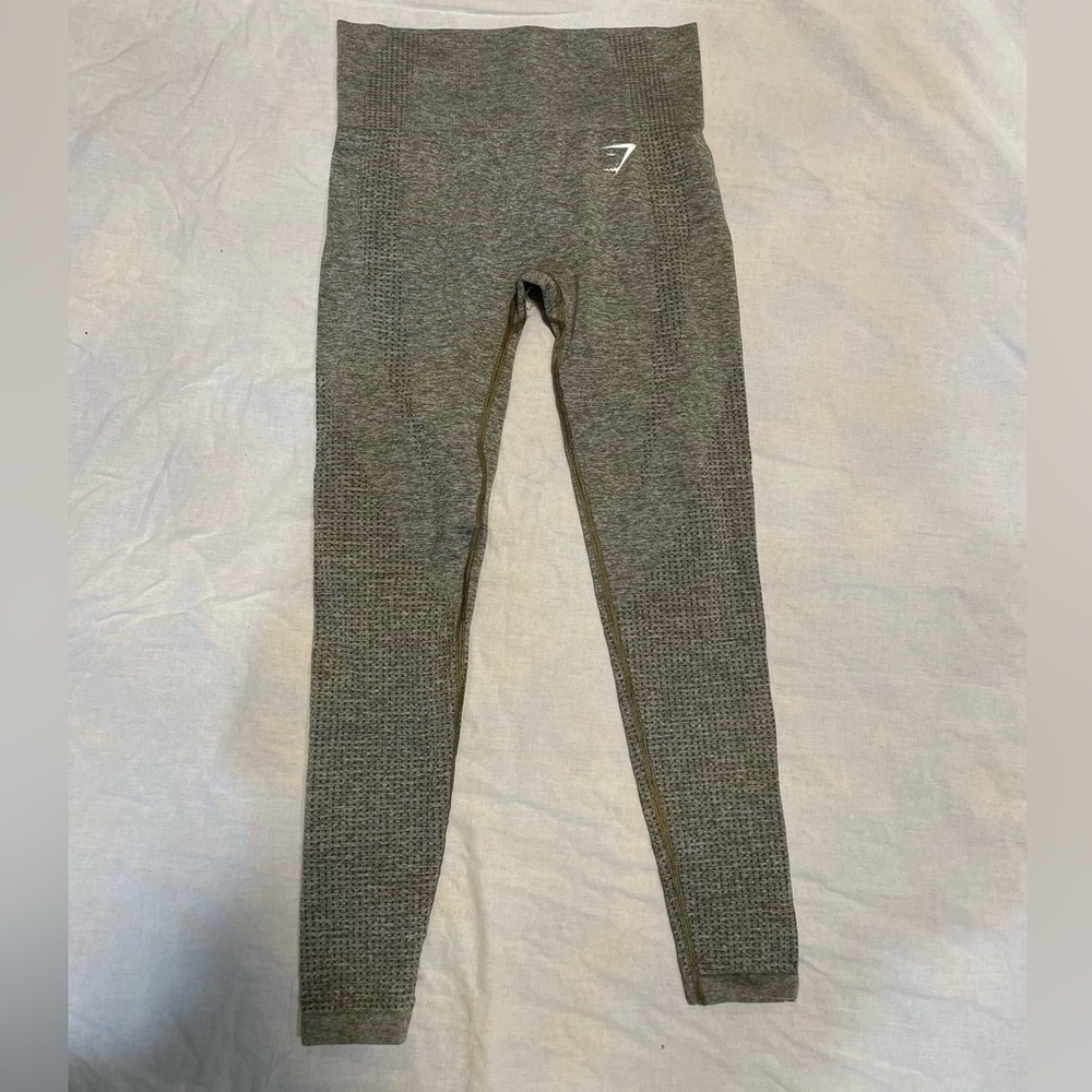 Green Gymshark leggings